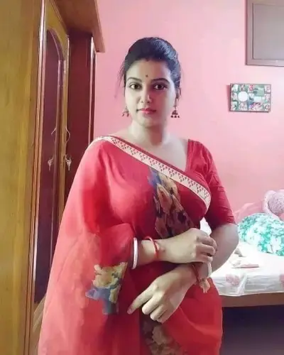 Escorts Lakhandur
