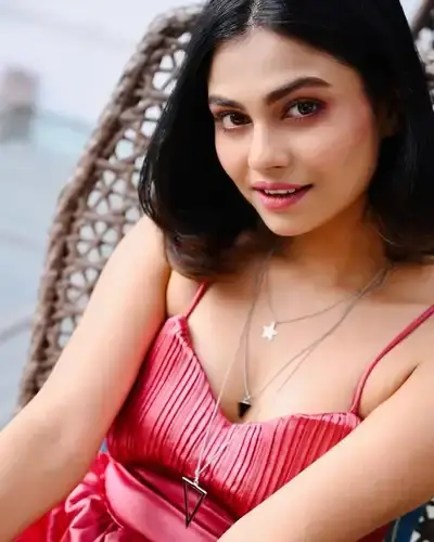 Escort Service Lakhandur